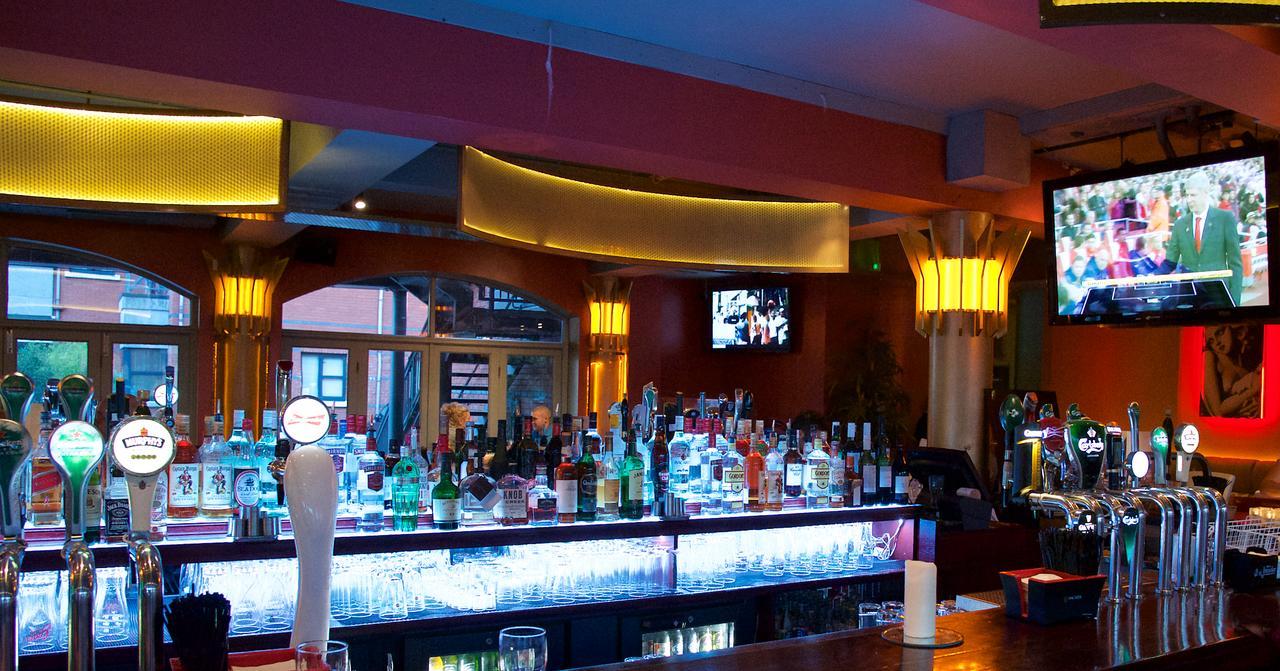 East Village Hotel Корк Екстериор снимка