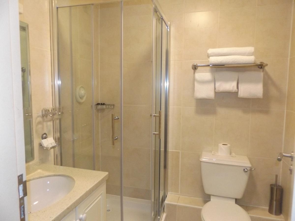 East Village Hotel Корк Екстериор снимка